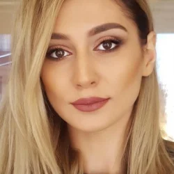 Lorena Luchian
