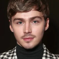 Майлс Хейзер