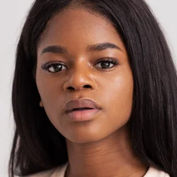 Mélodie Wakivuamina