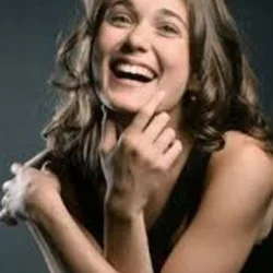 Mentes Júlia
