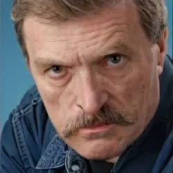 Михаил Лебедев