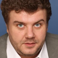 Михаил Попов