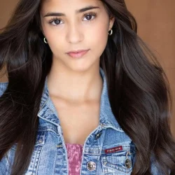 Nathalia Lares