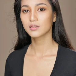 Nhung Kate