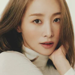 Nicole Jung