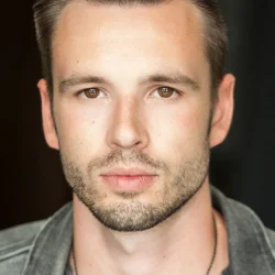 Nik Andrews