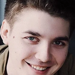Никита Санаев