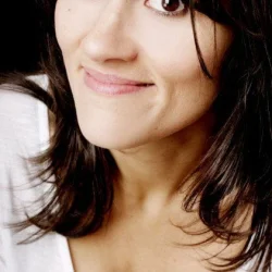 Nina Conti