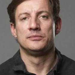 Олег Сурнов