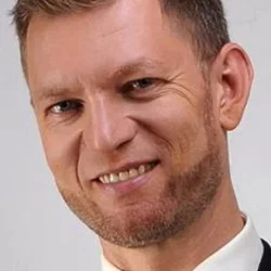 Олег Вебер