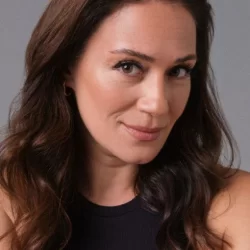 Özge Borak