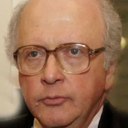 Павел Любимцев