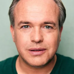 Peter Stray