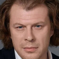 Роман Чора