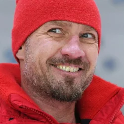 Роман Костомаров