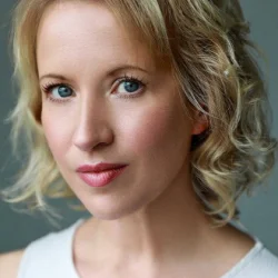 Rosanna Miles
