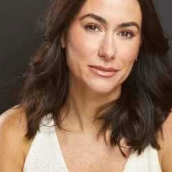 Сара Войт