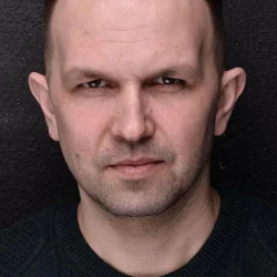 Сергей Интяков