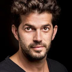Shlomi Tapiaro