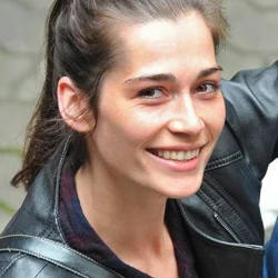 Simona Zmrzlá