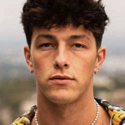Tayler Holder