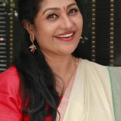 Thezni Khan