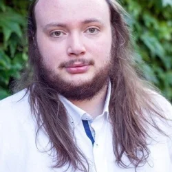 Tom Pezier