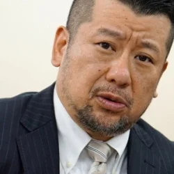 Томохару Кобаяси