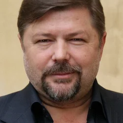 Вадим Романов