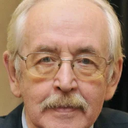 Василий Ливанов