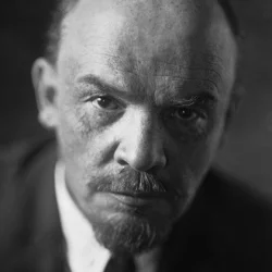 Владимир Ленин