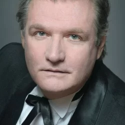 Владимир Симонов