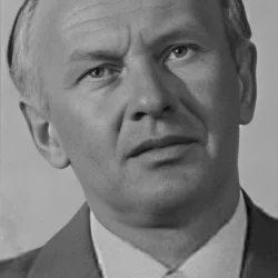 Владимир Светлов