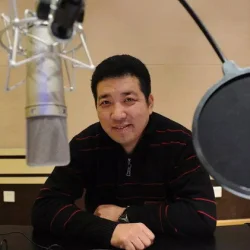 Yi Li