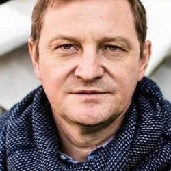 Юлиуш Хшонстовский