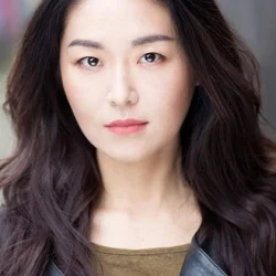 Yuna Shin
