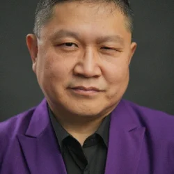 Юрий Ли