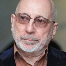 Юрий Мамин
