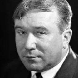 Юрий Медведев