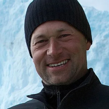 Tobias Mennle
