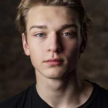 Tom Sean