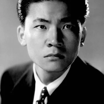 Victor Sen Yung