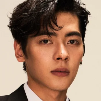 Dong Yi