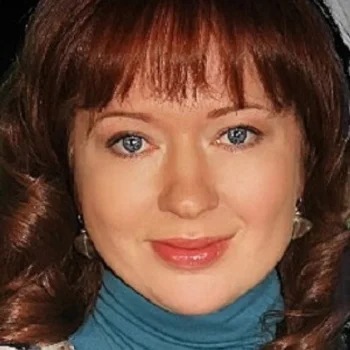 Юлия Свежакова